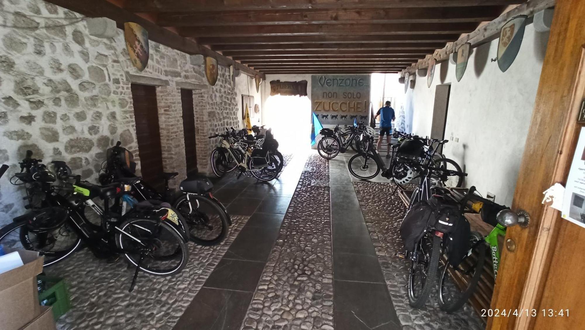 Appartamento Taverna Gattolini Venzone Zewnętrze zdjęcie